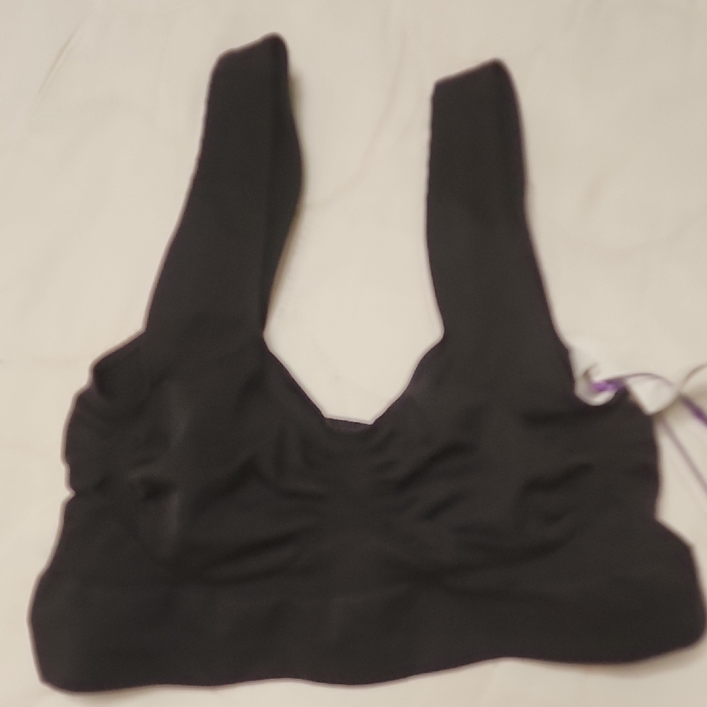 YITTY Black Sports Bra